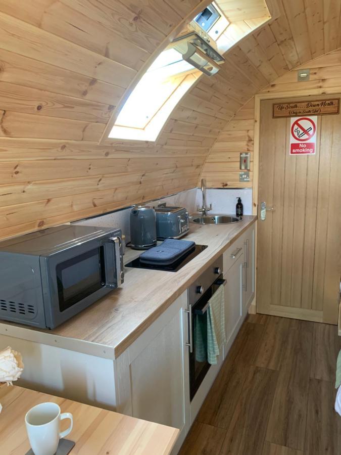 Villa Loch An Eilean Pod Isle Of South Uist à Pollachara Extérieur photo