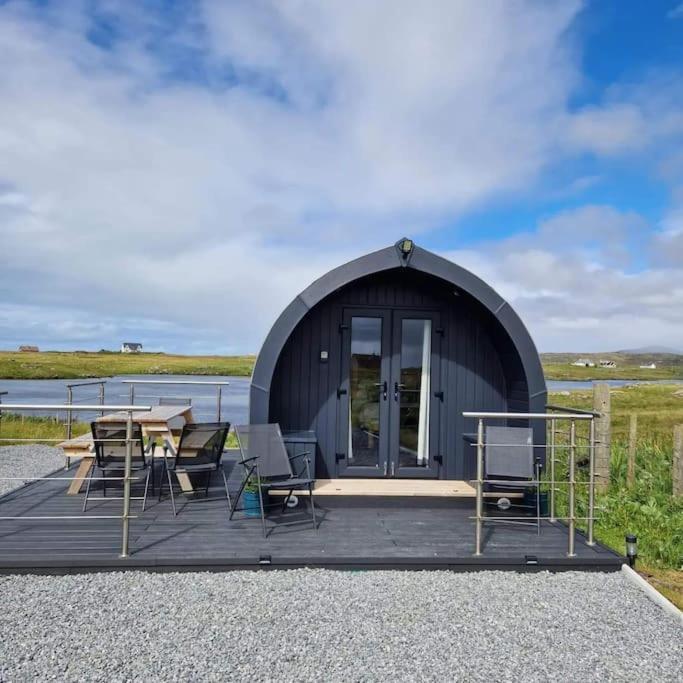 Villa Loch An Eilean Pod Isle Of South Uist à Pollachara Extérieur photo
