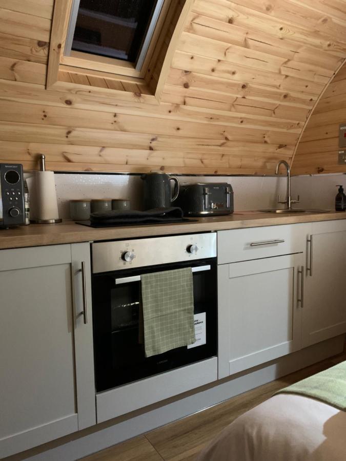 Villa Loch An Eilean Pod Isle Of South Uist à Pollachara Extérieur photo