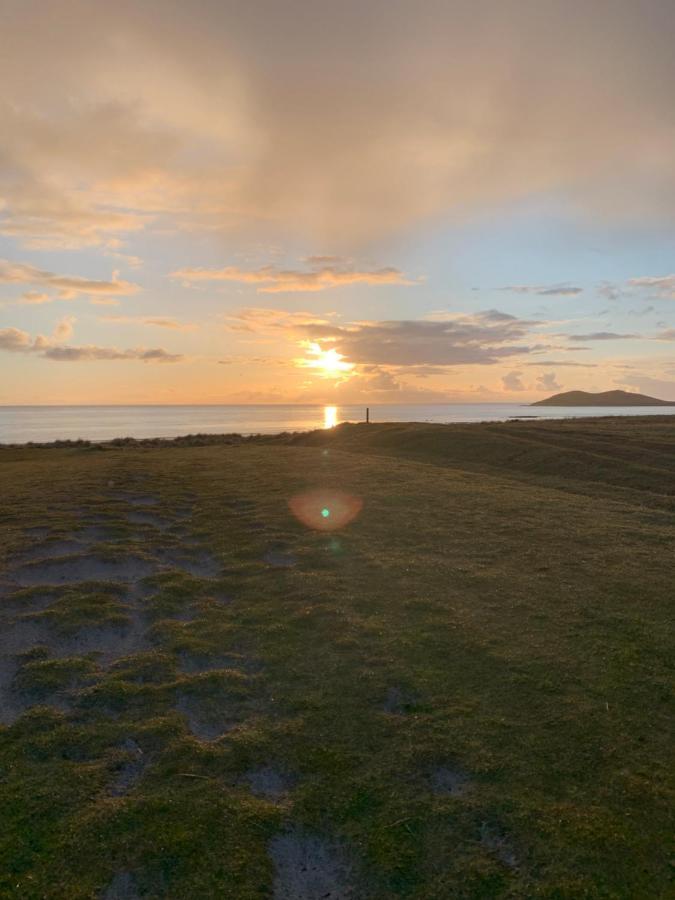 Villa Loch An Eilean Pod Isle Of South Uist à Pollachara Extérieur photo